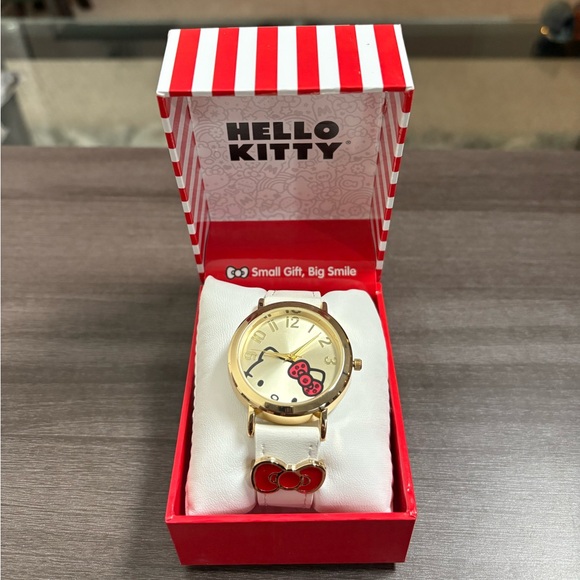 Hello Kitty White Leather Strap Watch - Picture 1 of 5